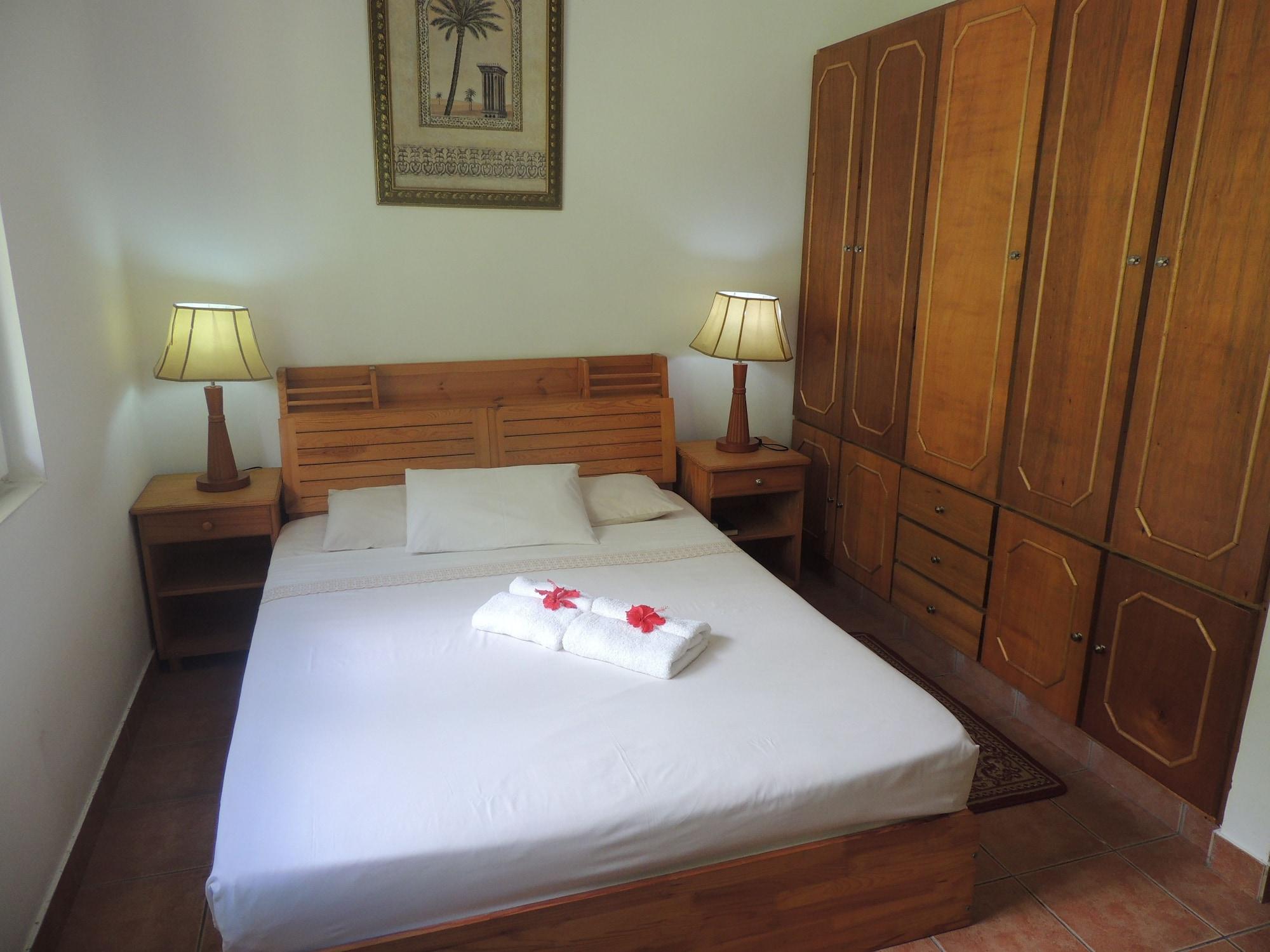Reef Holiday Apartments Anse aux Pins Exterior foto