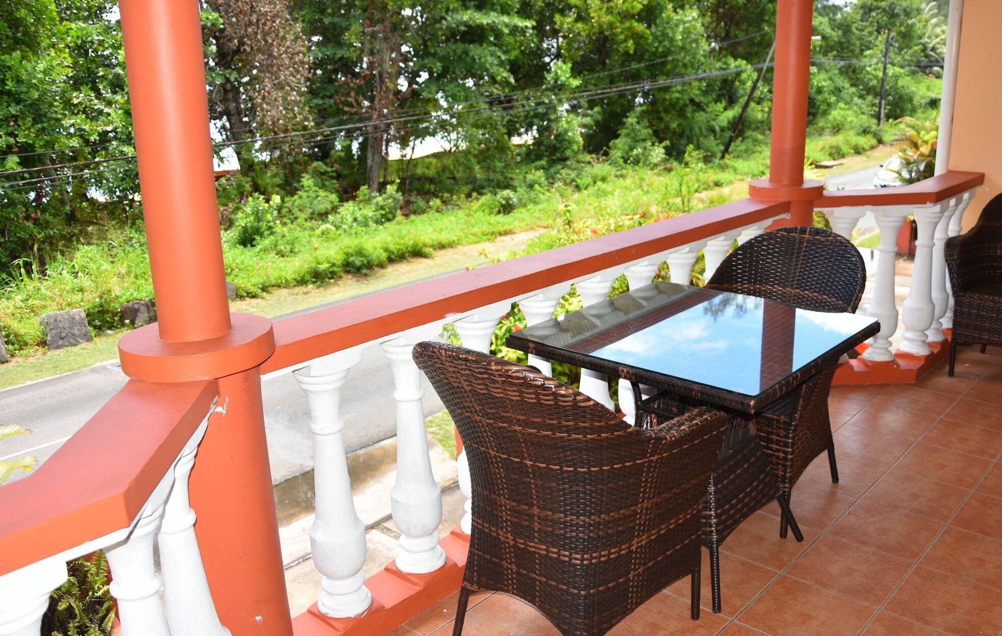 Reef Holiday Apartments Anse aux Pins Exterior foto
