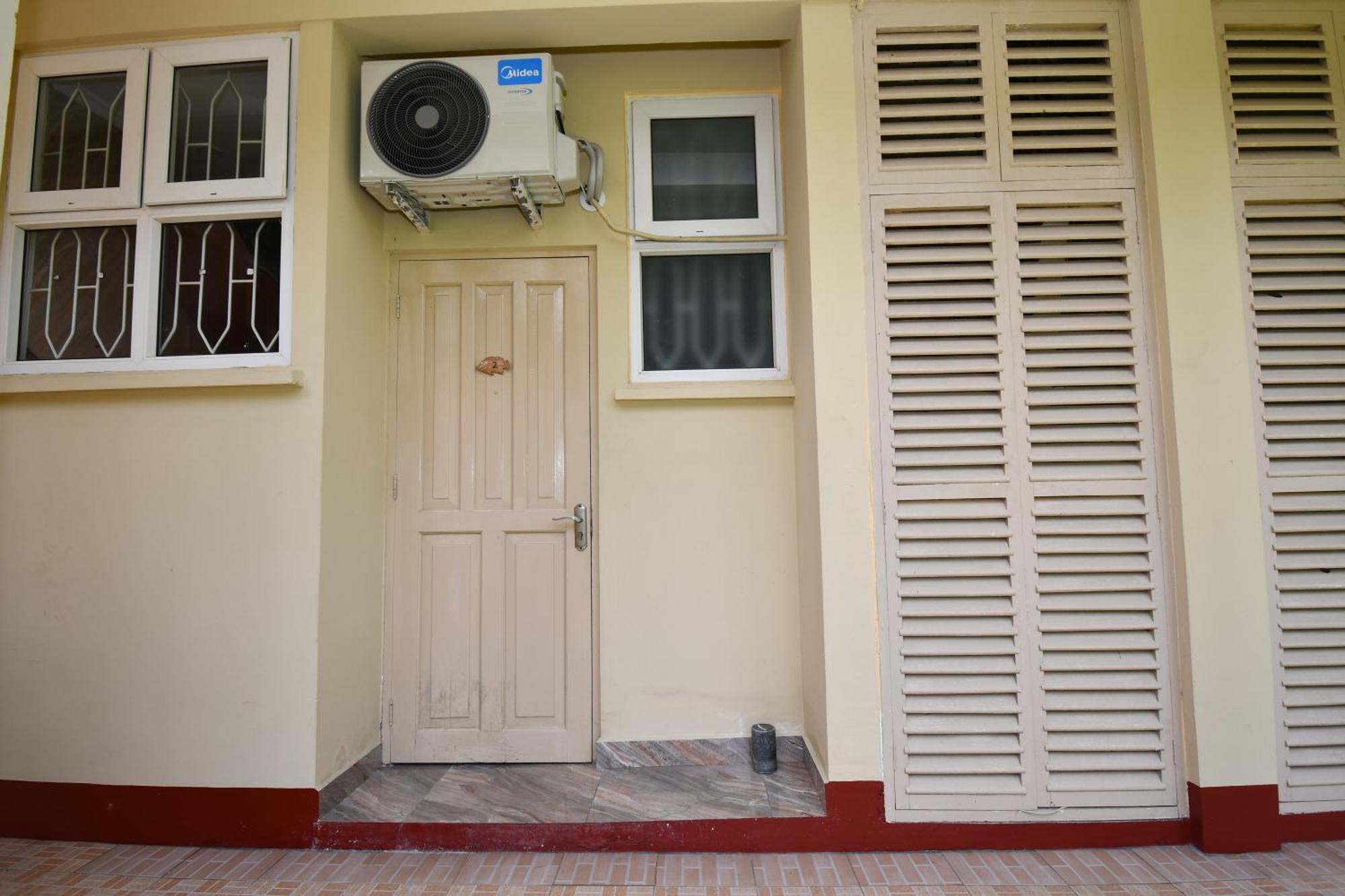 Reef Holiday Apartments Anse aux Pins Exterior foto