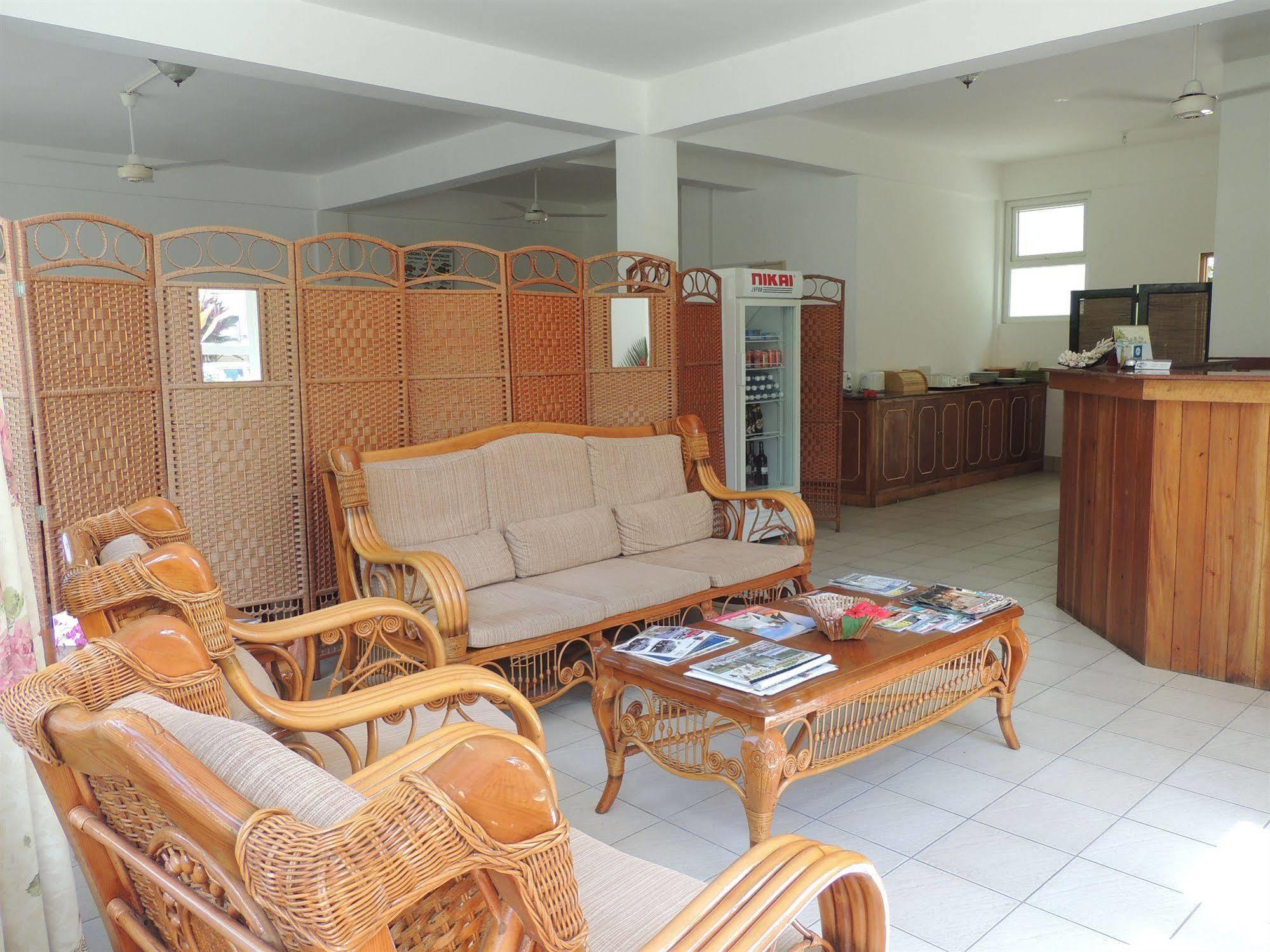 Reef Holiday Apartments Anse aux Pins Exterior foto